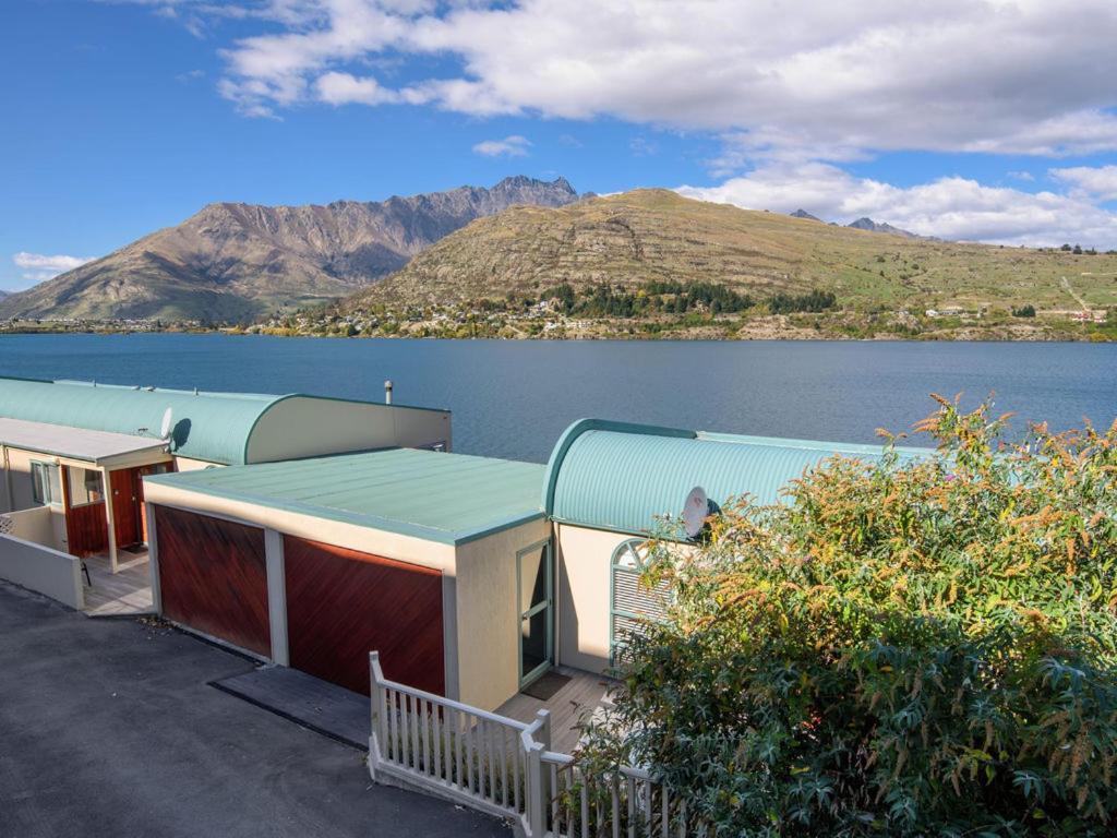 Lakefront Living At Remarkables Retreat - Unit 4 Κουίνσταουν Εξωτερικό φωτογραφία